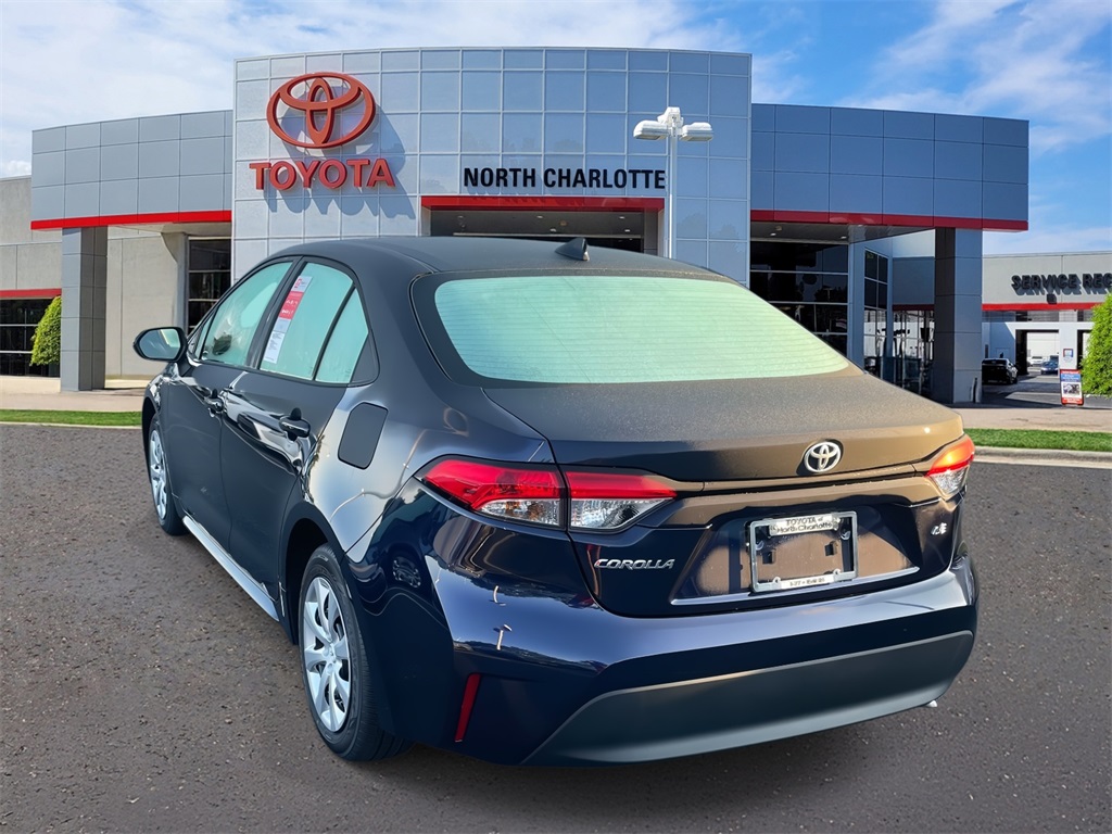 2025 Toyota Corolla LE photo 5