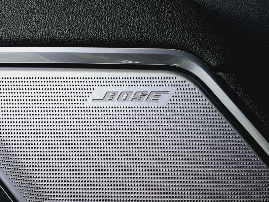 2025 Chevrolet Silverado 1500 High Country photo 17