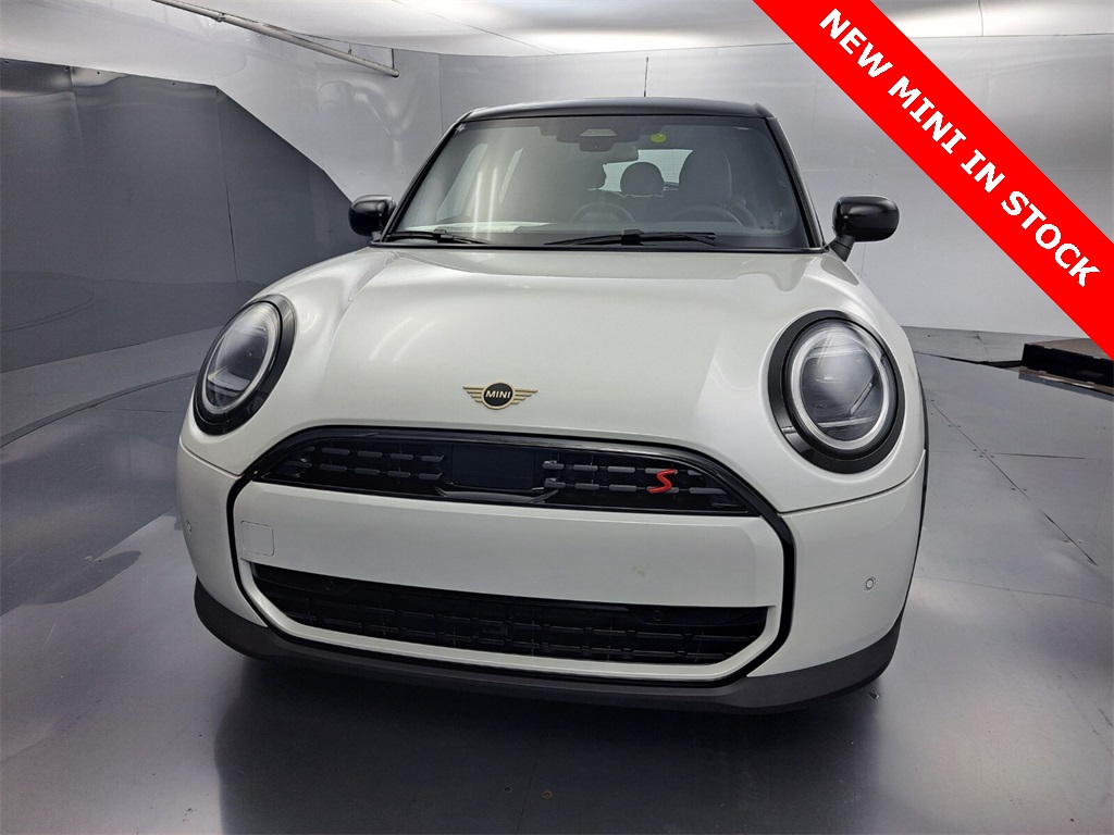 2025 Mini Cooper 4 Door Hardtop Signature photo 6