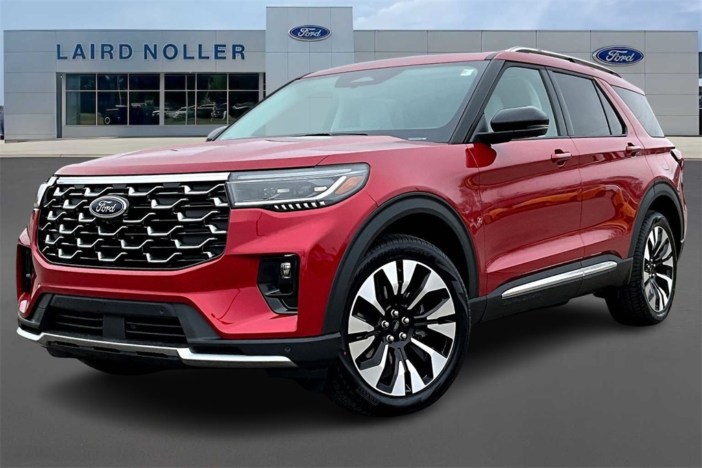 2026 Ford Explorer Platinum's photo