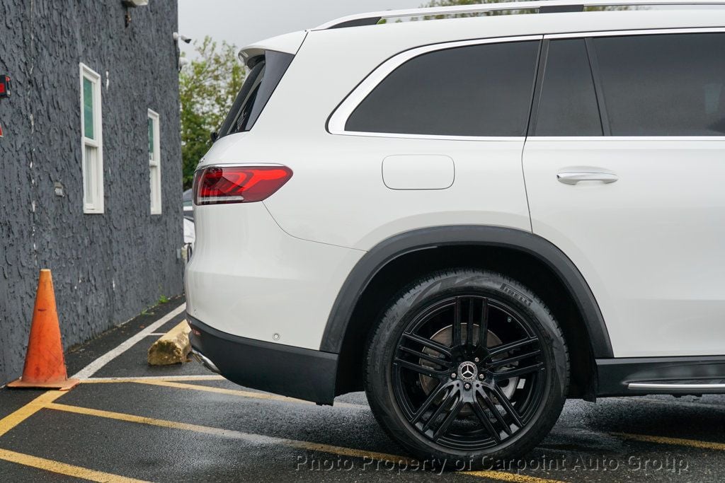 2022 Mercedes Benz GLS 450 4MATIC photo 2
