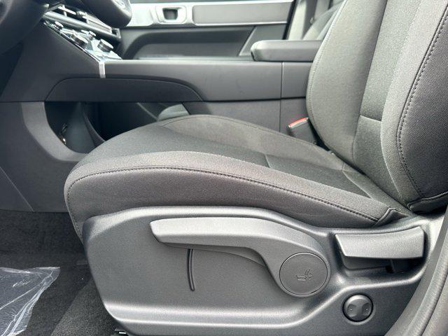 2026 Hyundai Santa Fe SE photo 6