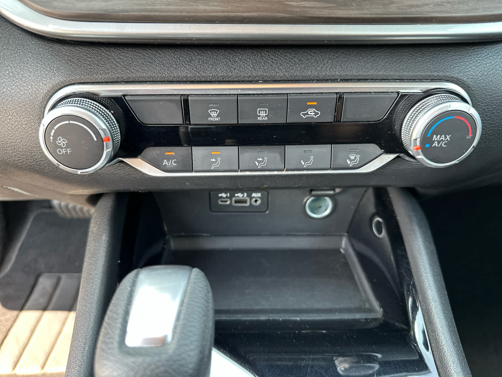 2024 Nissan Altima 2.5 SV photo 32