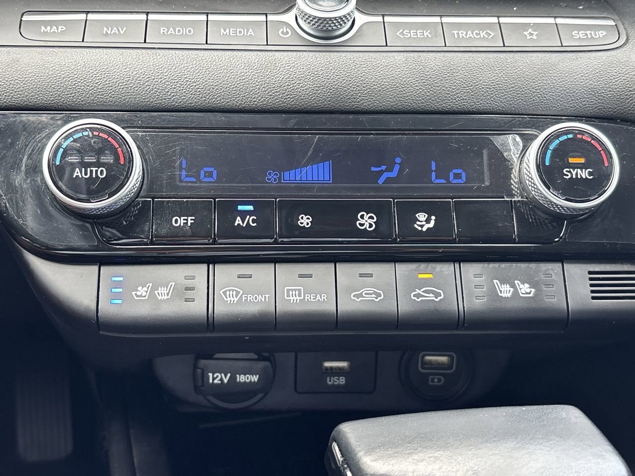 2023 Hyundai Elantra Hybrid Limited photo 21