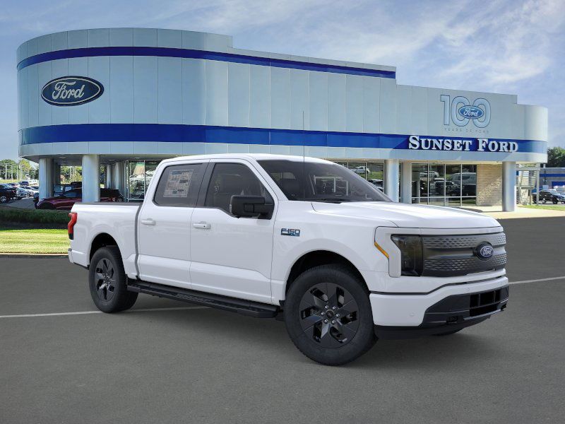 2025 Ford F-150 Lightning photo 5