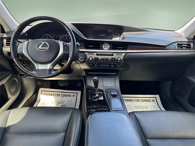 2013 Lexus ES 350 photo 9