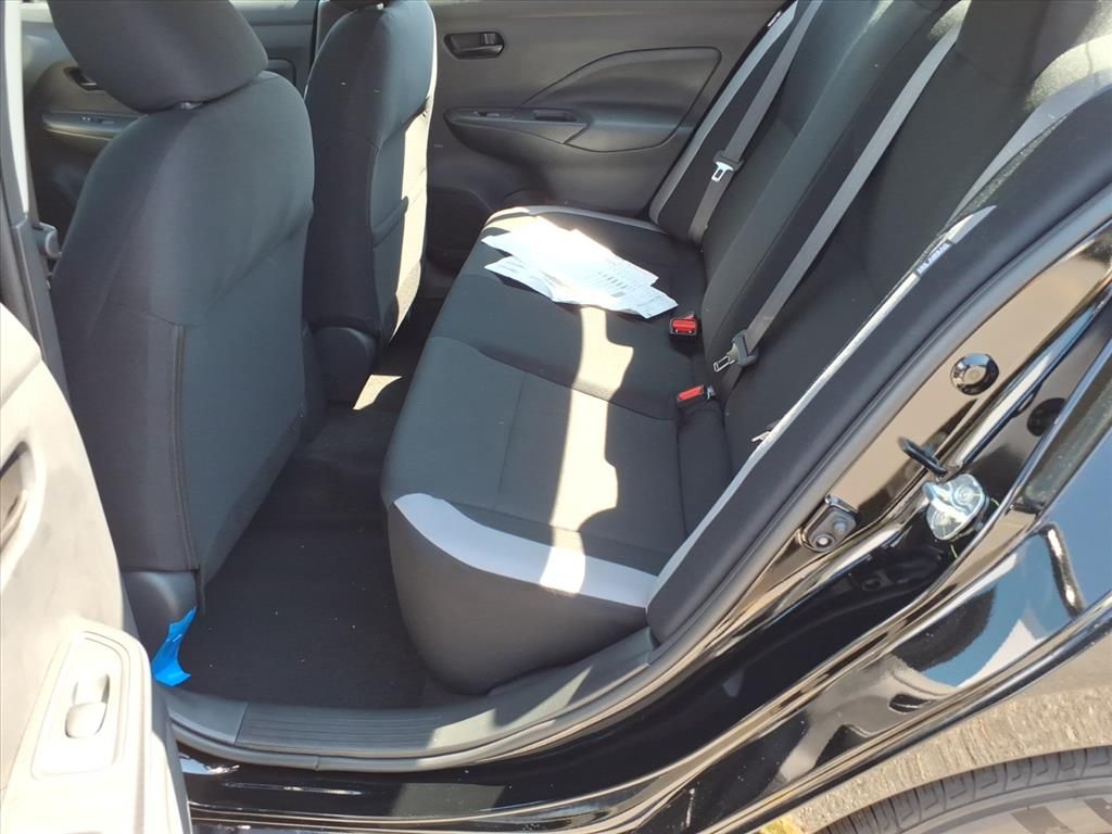 2025 Nissan Versa S photo 11