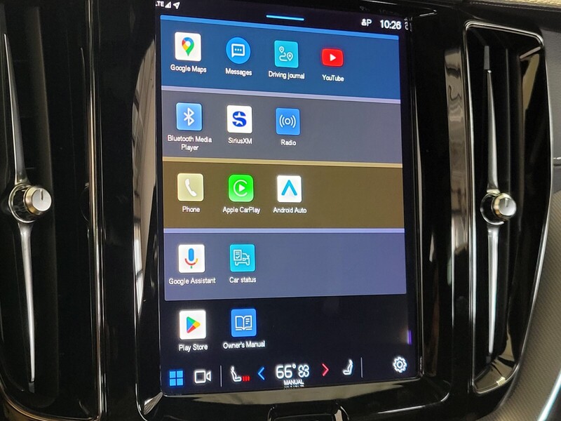2022 Volvo XC60 B5 R-Design photo 23