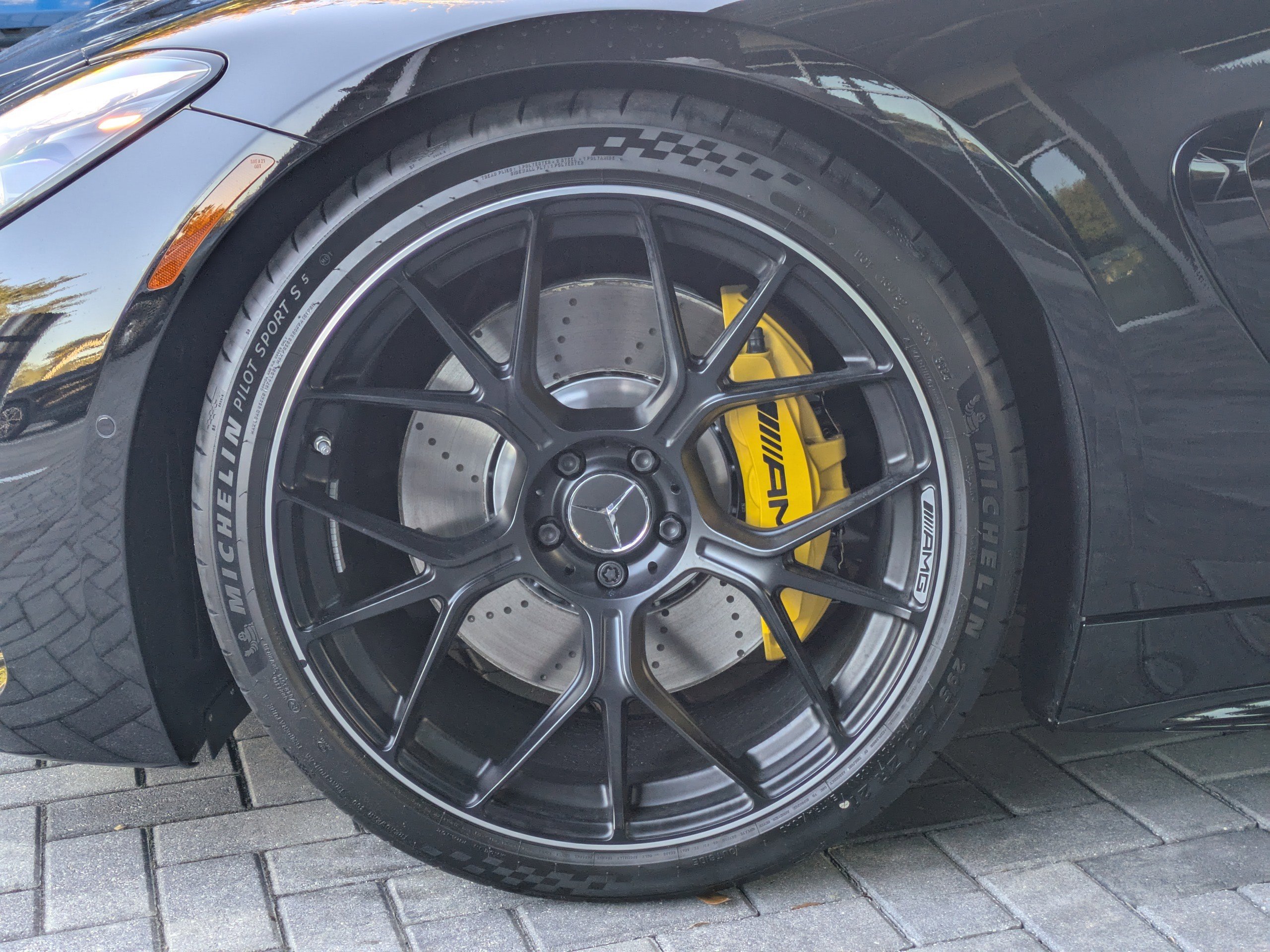 2026 Mercedes Benz AMG GT 55 photo 3