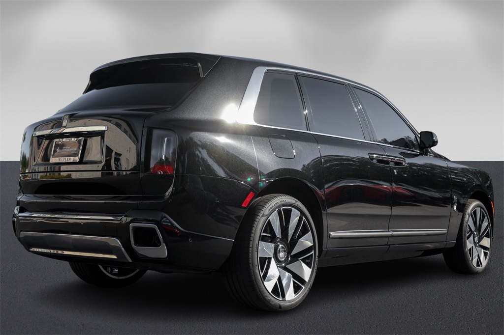 2026 Rolls Royce Cullinan RR photo 3