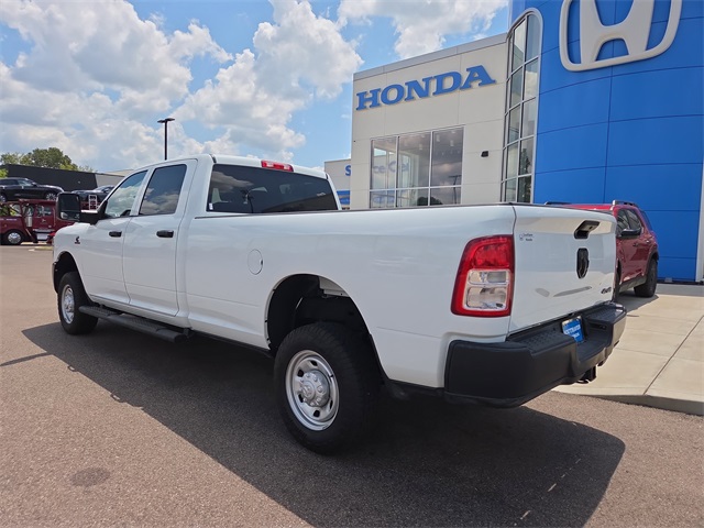 2024 Ram 2500 Tradesman photo 3
