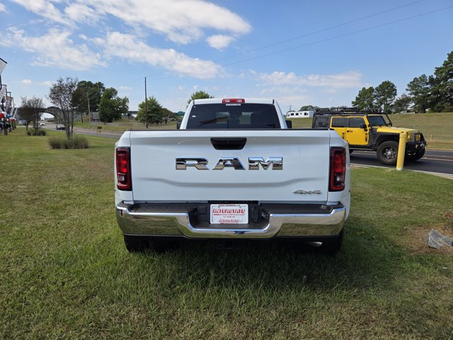 2026 Ram 3500 Tradesman photo 3