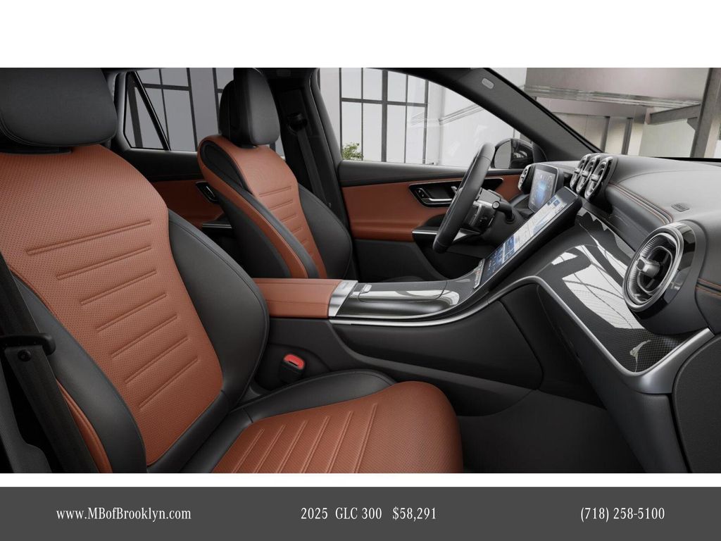 2025 Mercedes Benz GLC 300 4MATIC photo 4