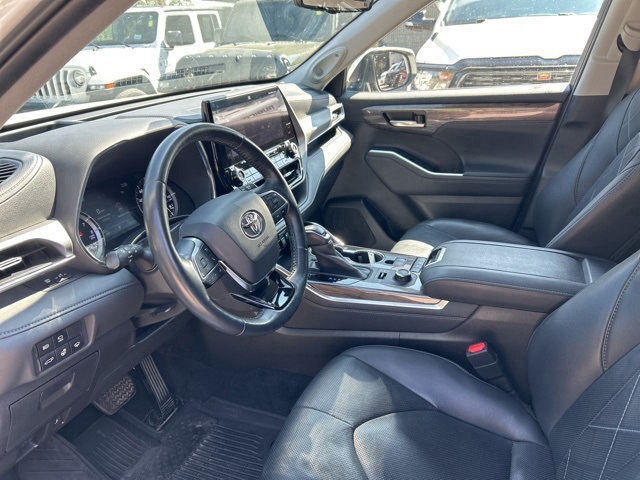 2020 Toyota Highlander Platinum photo 6