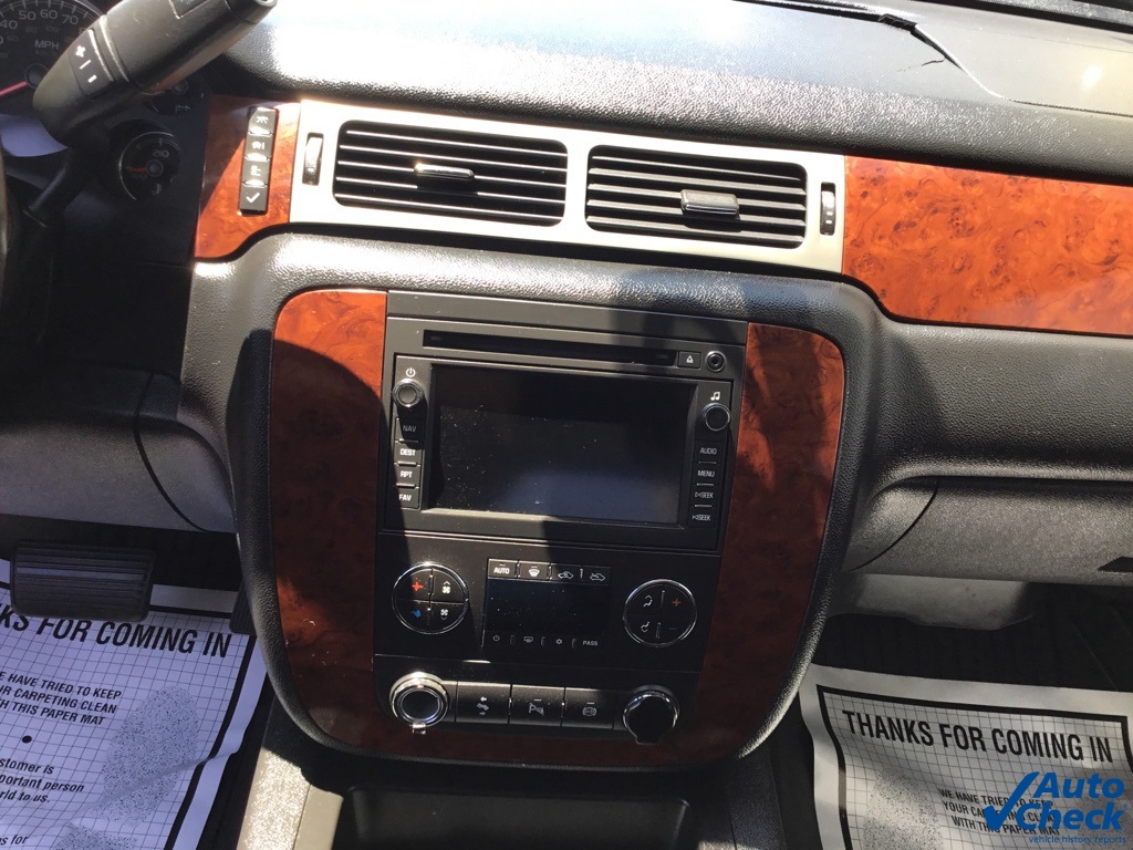 2011 Chevrolet Silverado 3500HD LTZ photo 45