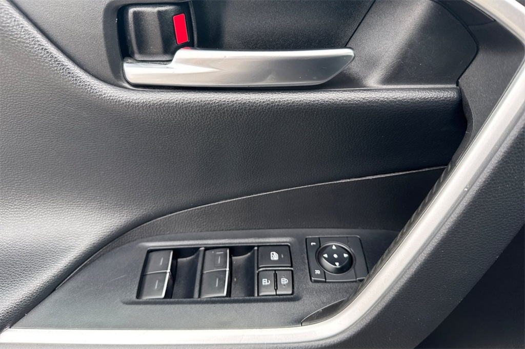 2022 Toyota RAV4 Adventure photo 8