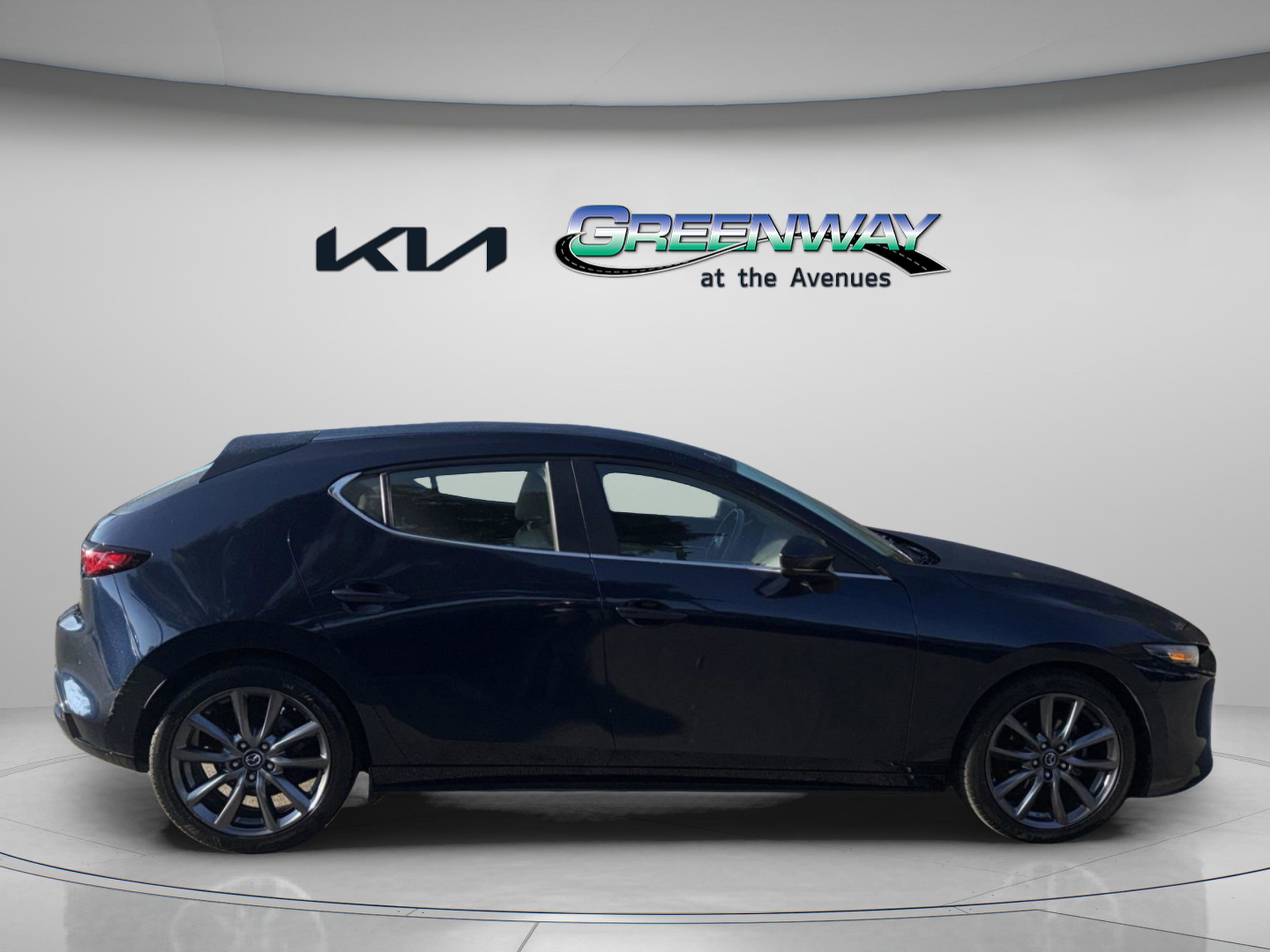 2019 Mazda Mazda3 Hatchback Preferred photo 2