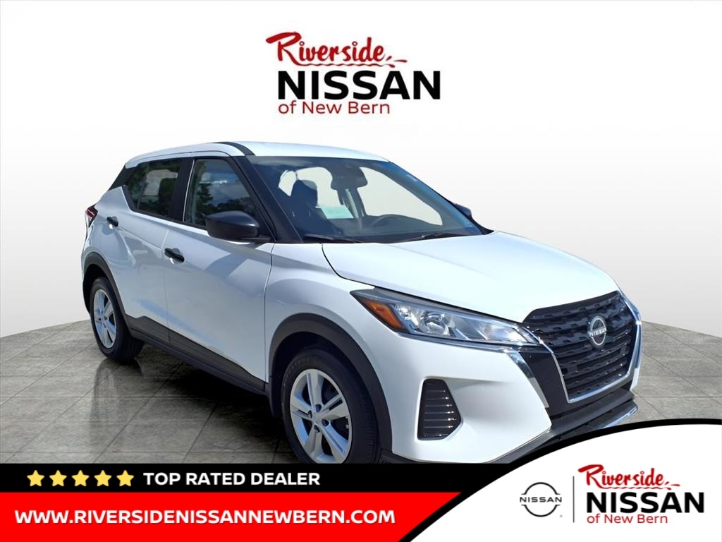 2025 Nissan KICKS PLAY Base