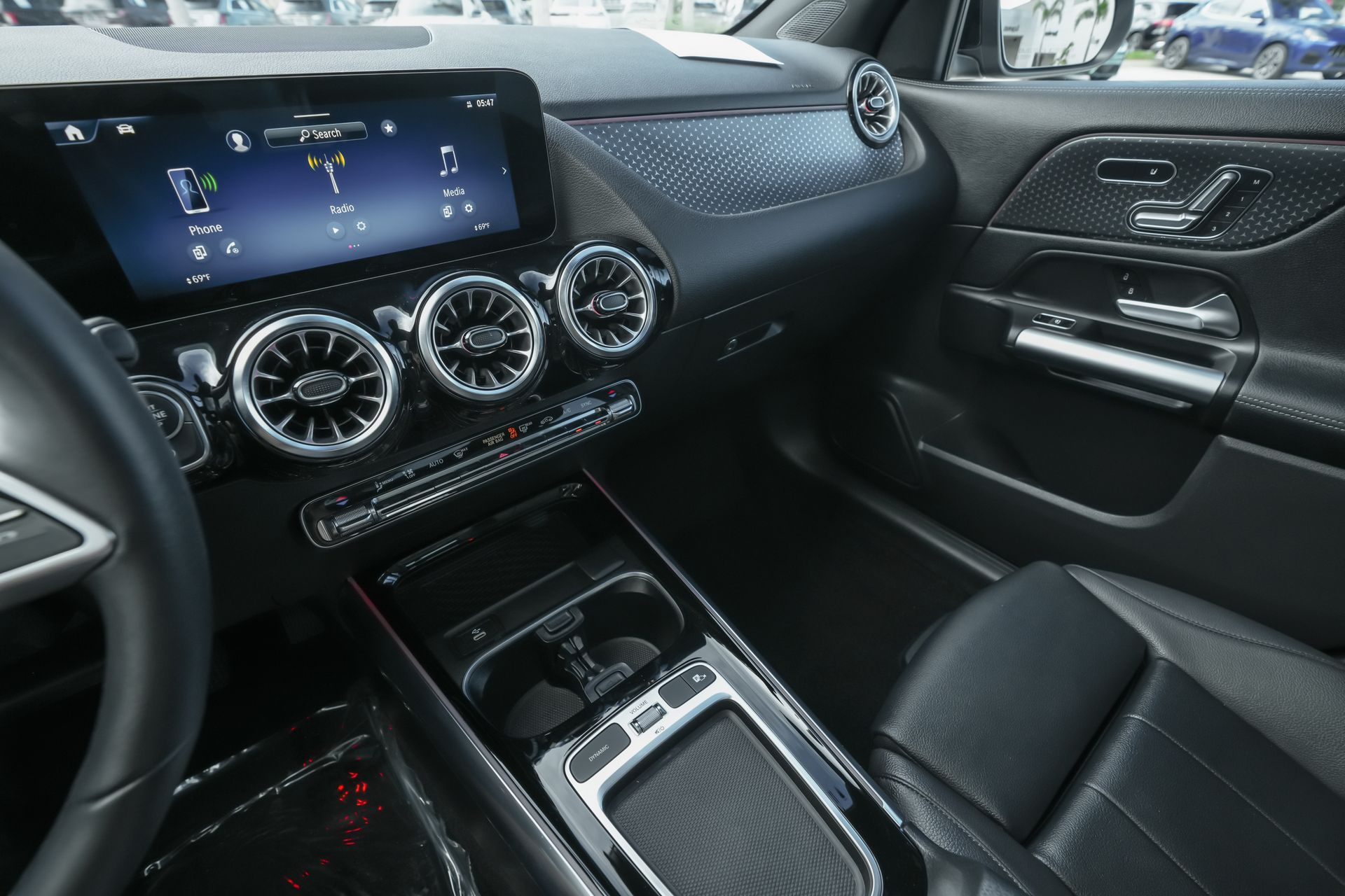 2025 Mercedes Benz GLA 250 4MATIC photo 26