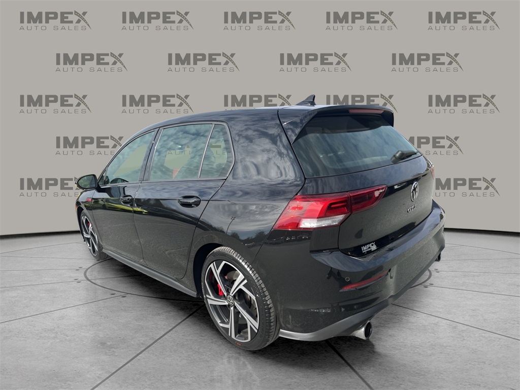 2024 Volkswagen Golf GTI SE photo 3