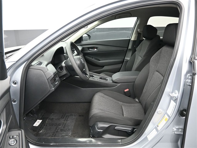 2025 Honda Accord LX photo 2