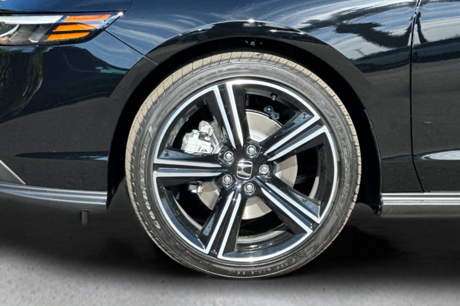 2025 Honda Accord Hybrid Sport photo 30