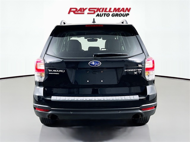 2017 Subaru Forester 2.0XT Touring photo 4