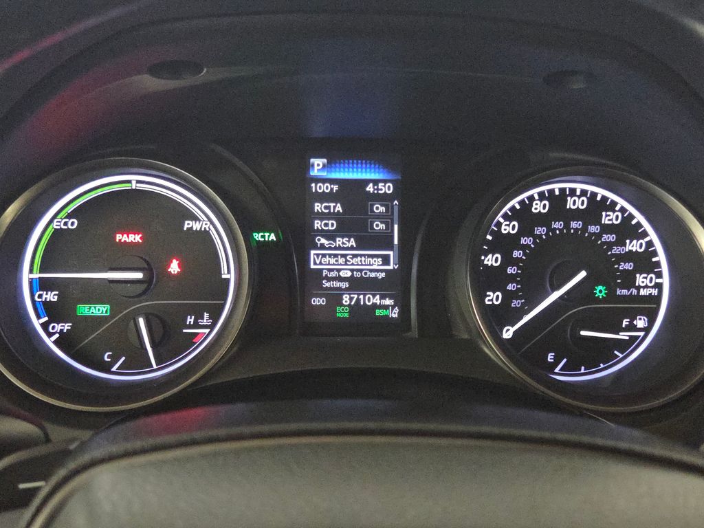 2021 Toyota Camry Hybrid SE photo 19