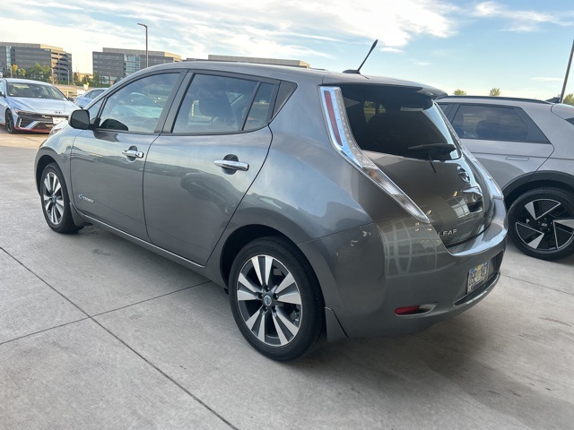 2014 Nissan Leaf SL photo 4