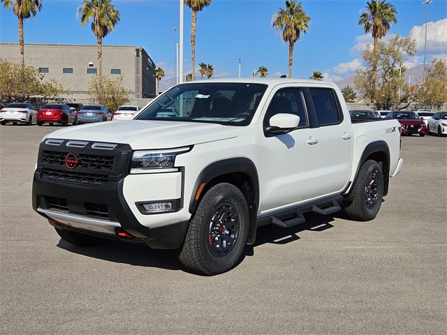 2025 Nissan Frontier PRO-X photo 2