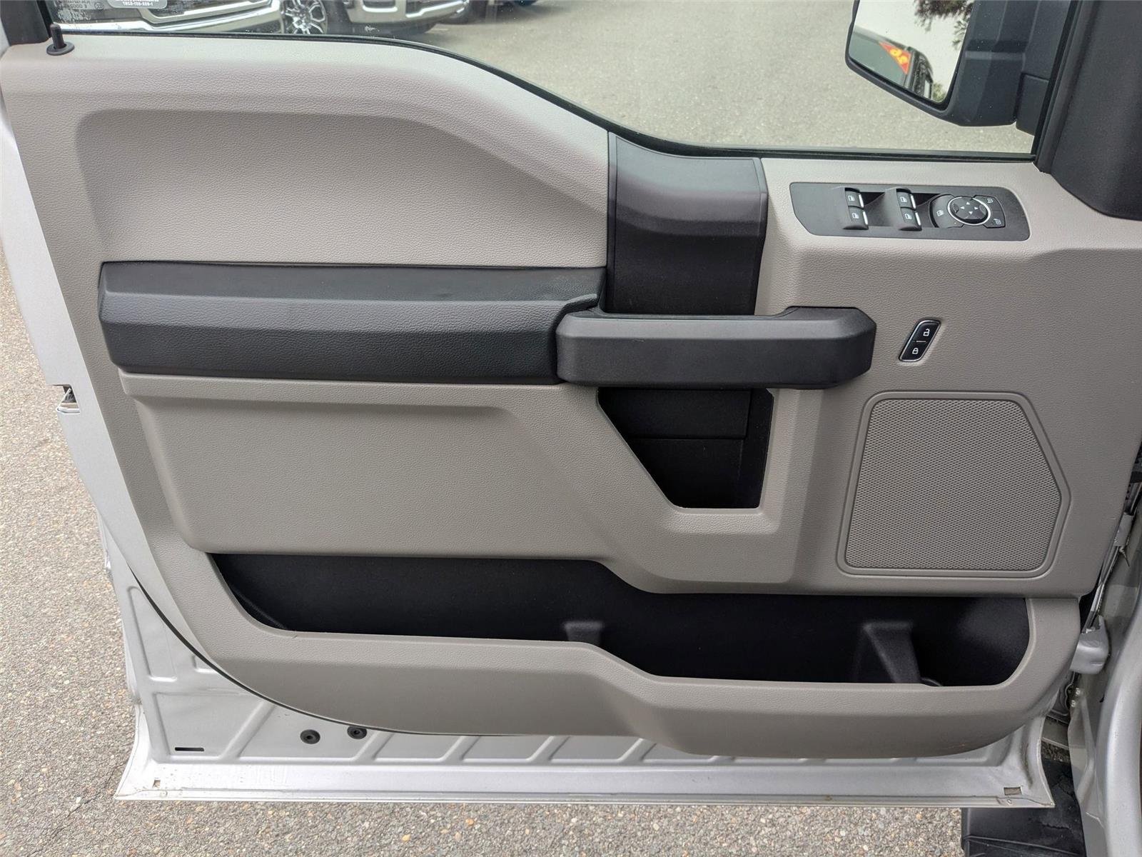 2019 Ford F-150 XL photo 11