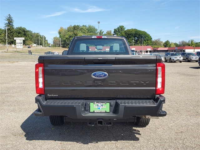 2024 Ford F-350 XL photo 5
