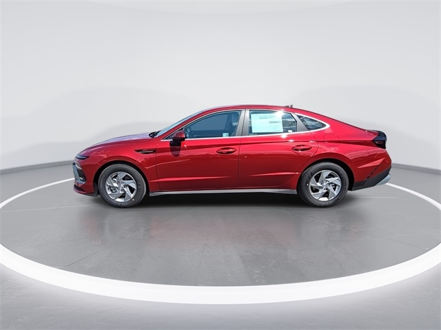 2025 Hyundai Sonata SE photo 4