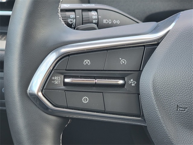 2025 Chevrolet Traverse photo 25