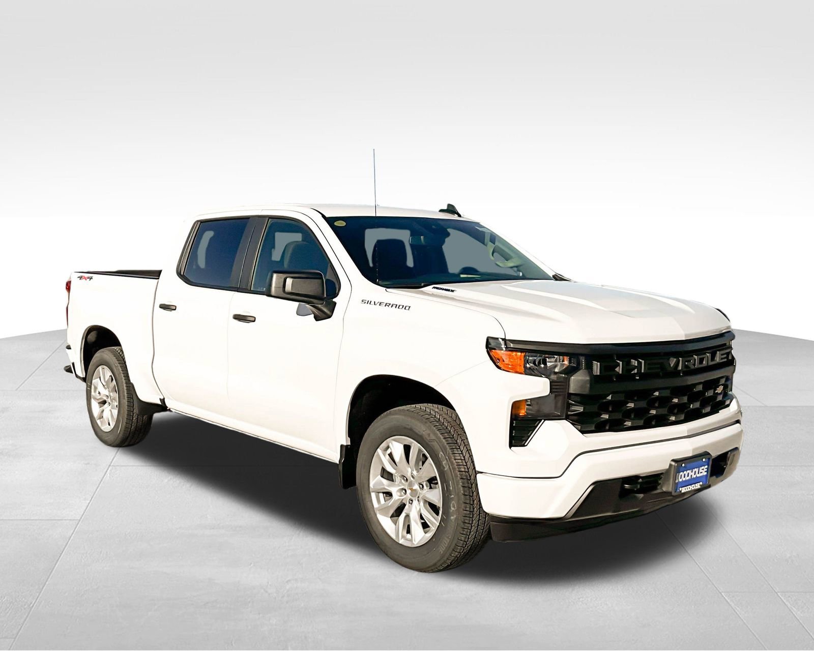 2025 Chevrolet Silverado 1500 Custom photo 3