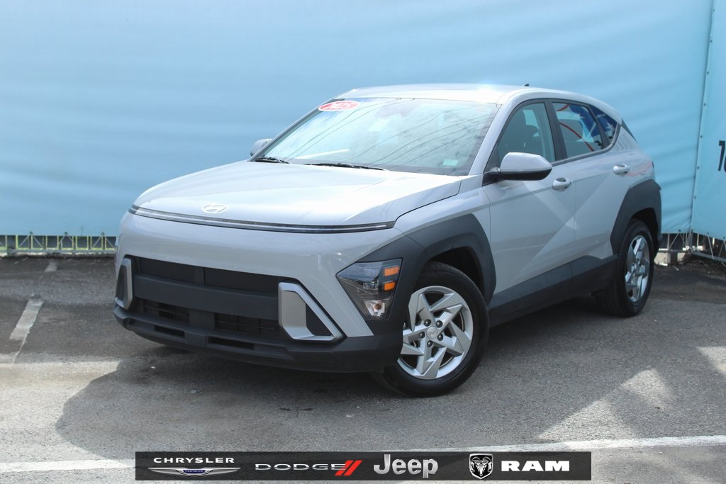 2025 Hyundai Kona SE