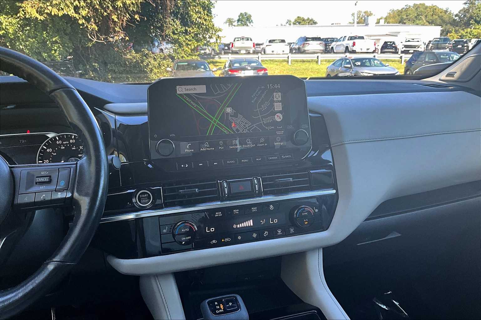 2023 Nissan Pathfinder SL photo 6