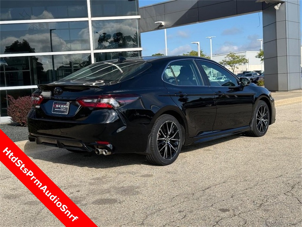 2024 Toyota Camry SE photo 2