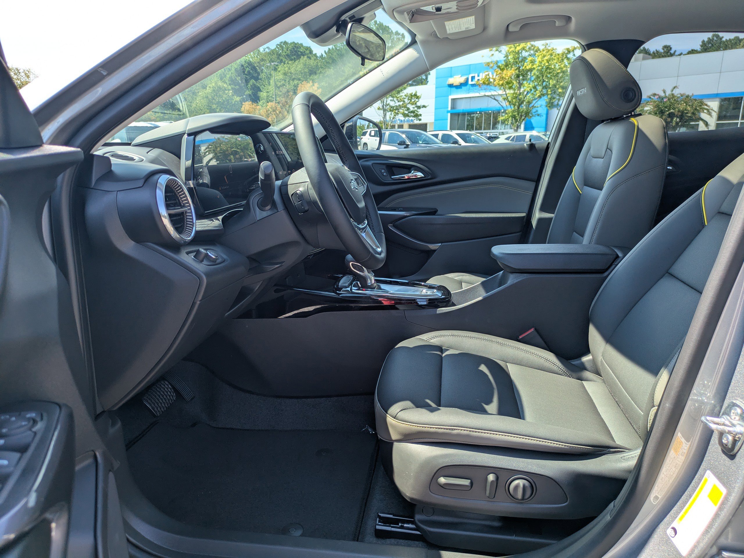 2025 Chevrolet Trax ACTIV photo 18