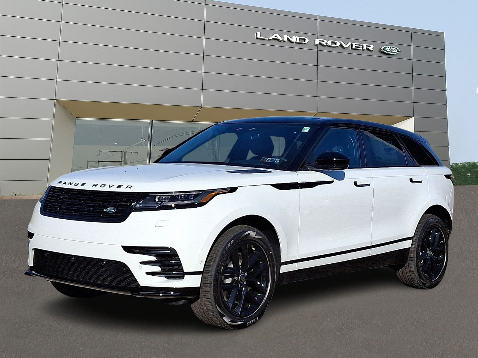 2026 Land Rover Range Rover Velar Dynamic SE