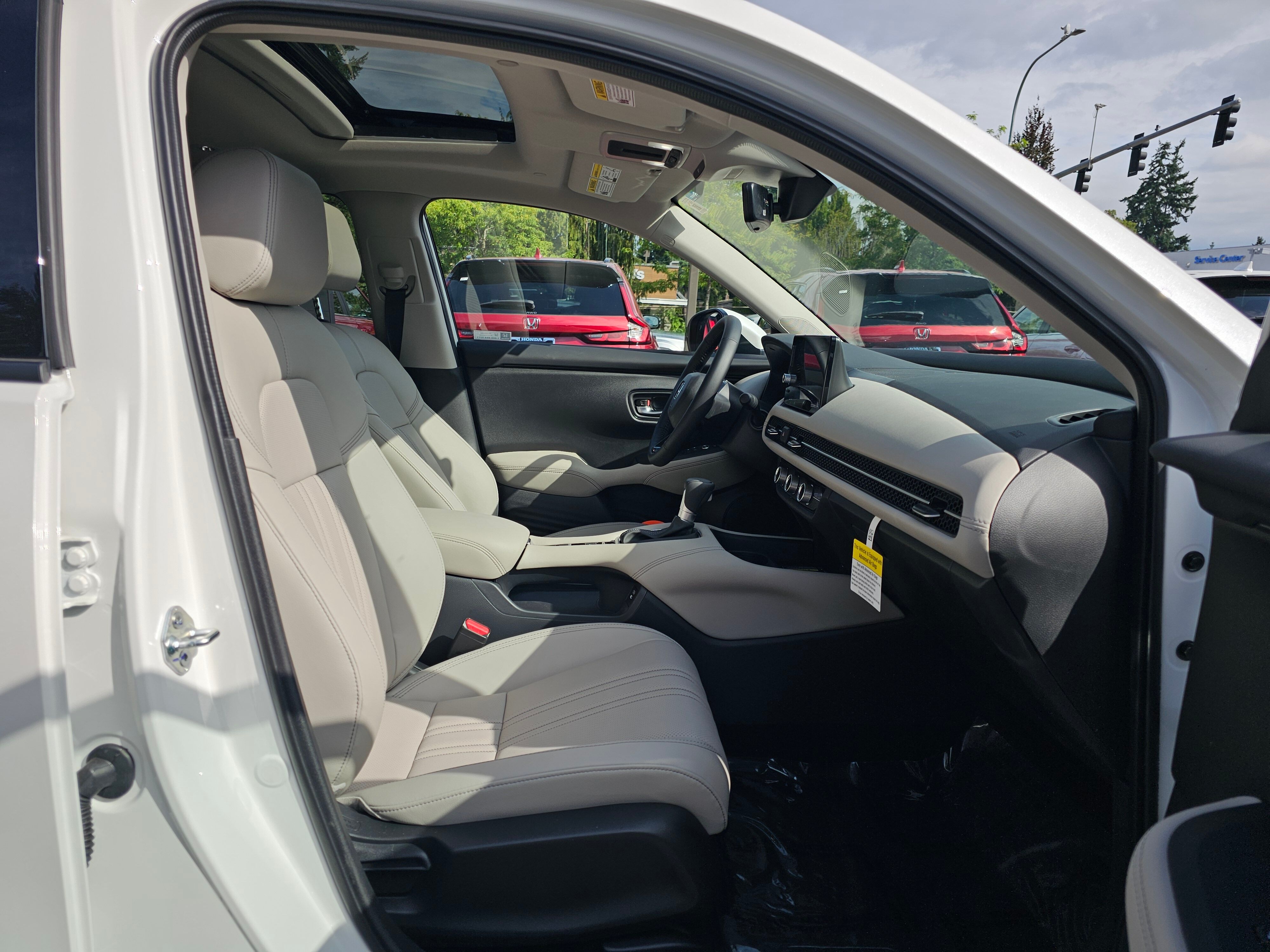 2025 Honda HR-V EX-L photo 2