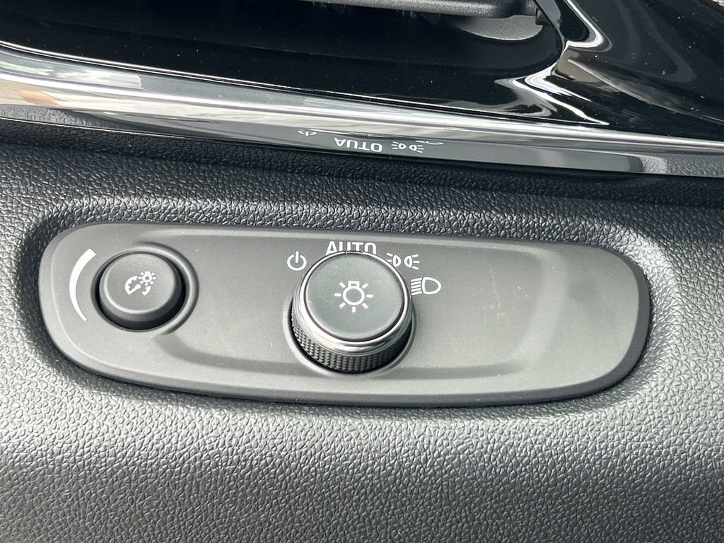 2025 Buick Envista Avenir photo 26