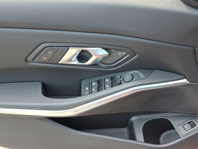 2025 Bmw 330i xDrive Sedan photo 11