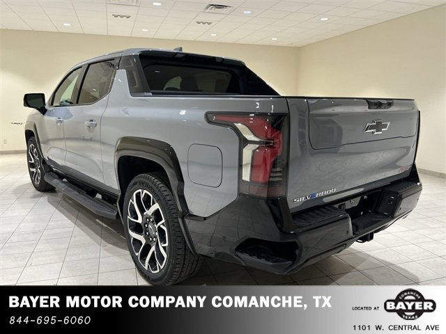 2025 Chevrolet Silverado EV RST photo 3