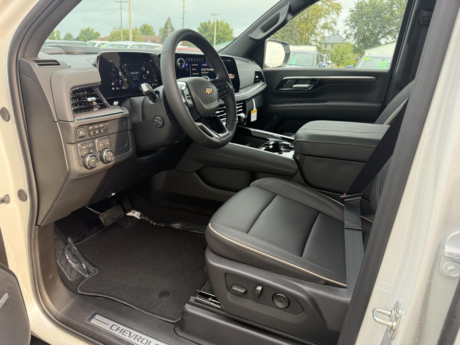 2025 Chevrolet Tahoe Premier photo 13