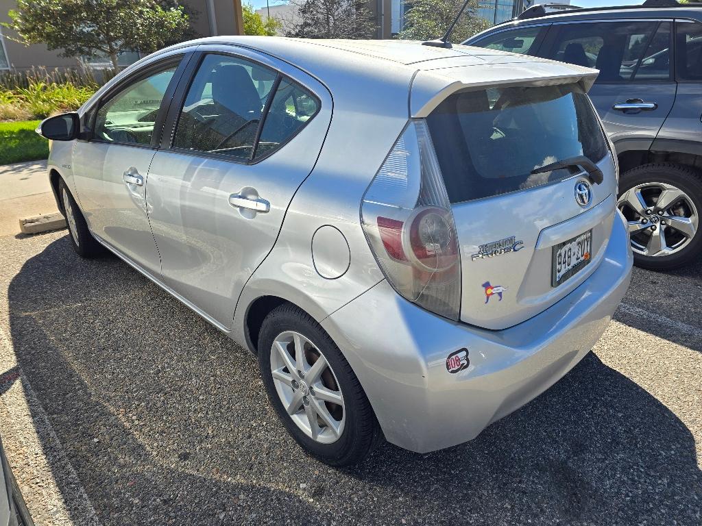 2013 Toyota Prius C Three photo 5