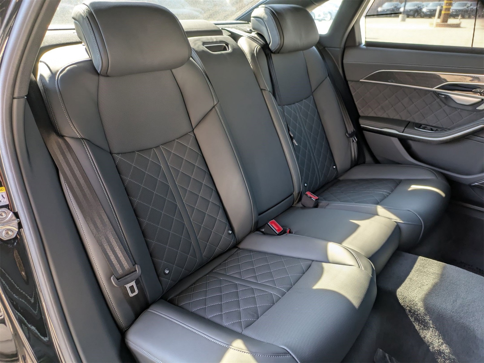 2025 Audi S8 4.0T Quattro photo 7