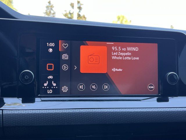 2023 Volkswagen Golf GTI Anniversary Edition photo 8