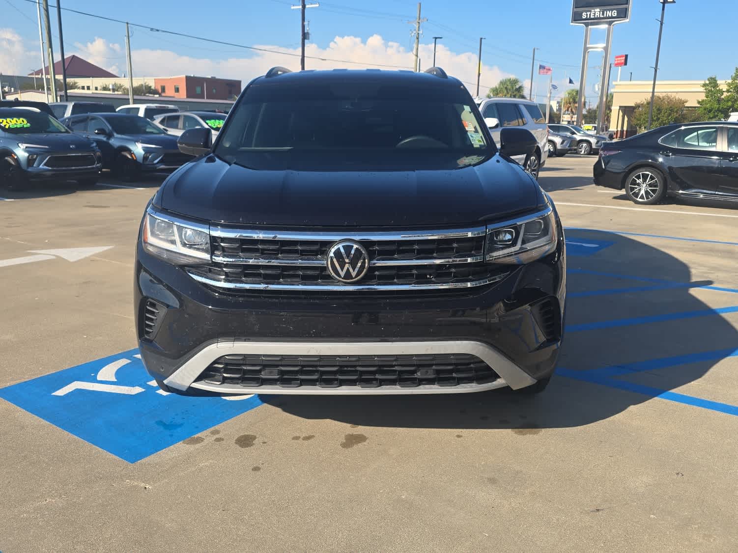 2021 Volkswagen Atlas SE Technology photo 2
