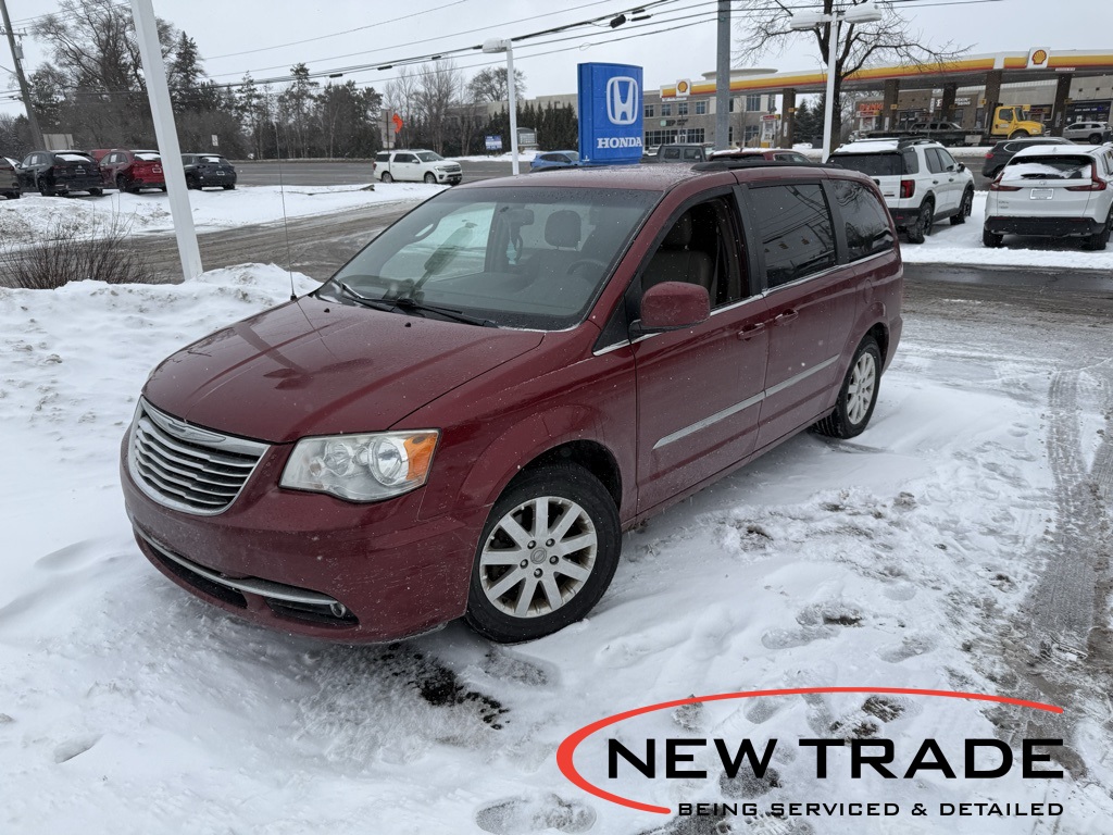 2013 Chrysler Town & Country Touring